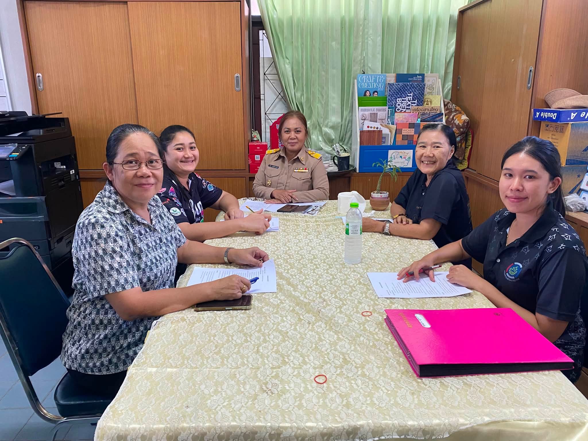 พช.เมืองประจวบคีรีขันธ์🌊🌼 ประชุมทีมทบทวนงาน เร่งเครื่องภารกิจสู่เป้าหมาย 